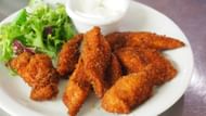 You must avoid fried foods if you want oil-free skin (Image via pexels)